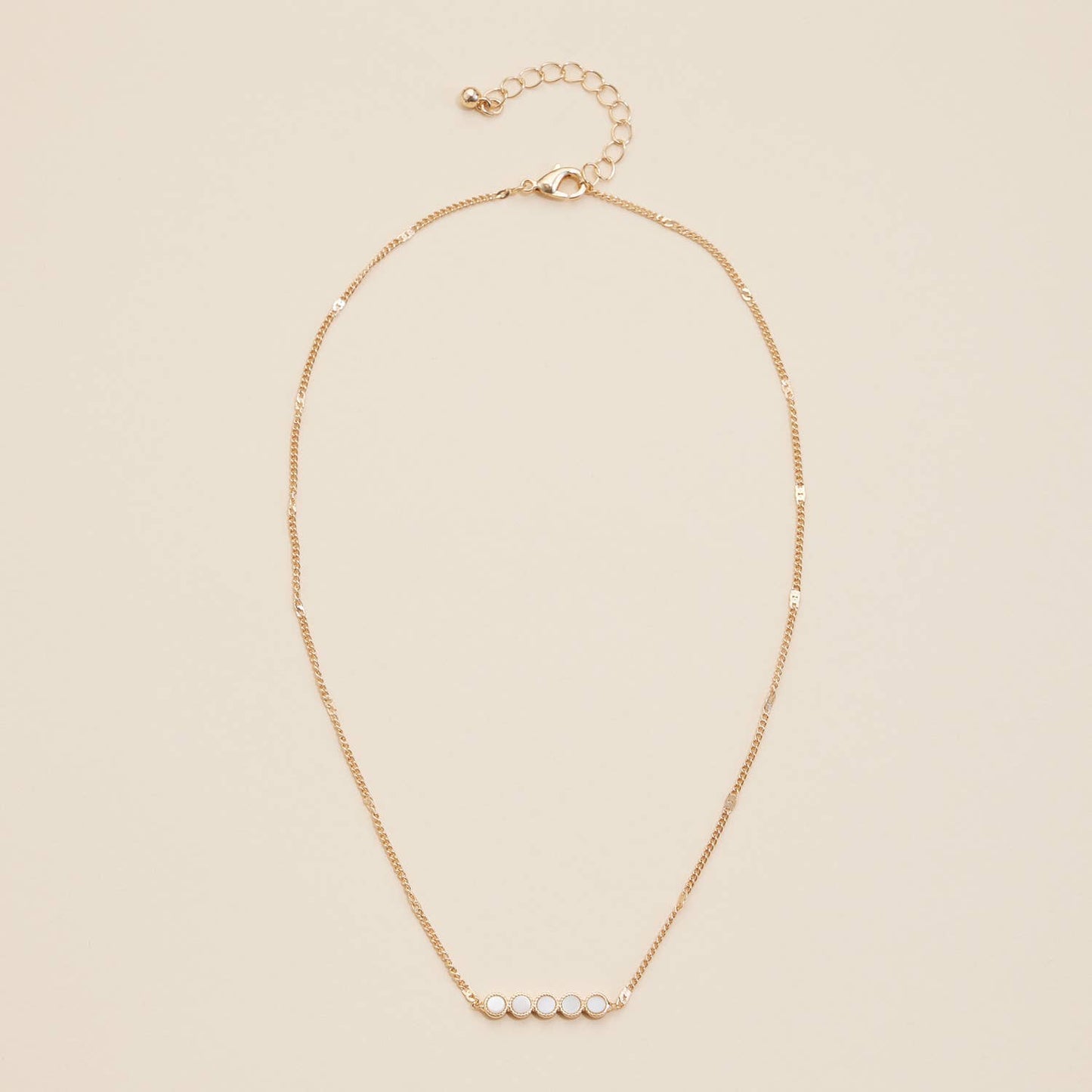 Shell Dots Charm Short Necklace