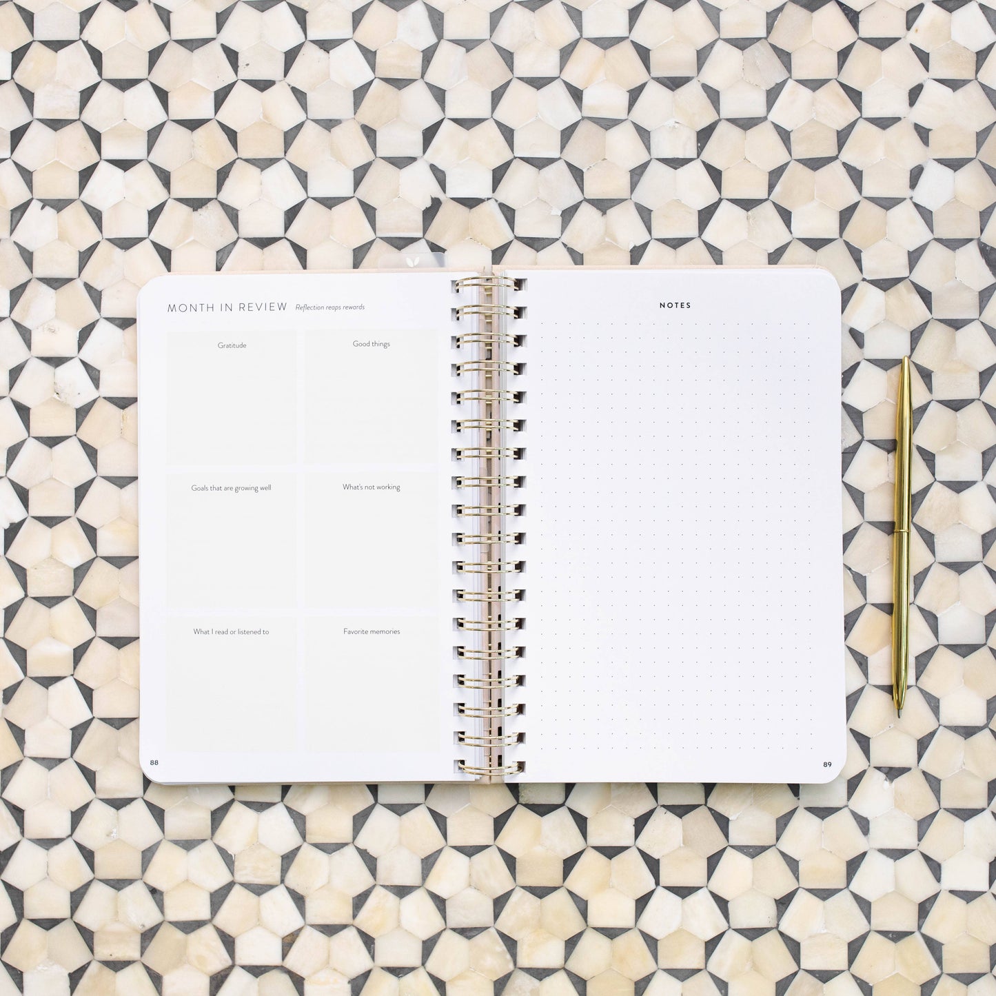 Fresh Start Daily Goal Planner | Natural Spiral | Undated